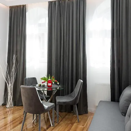 Something Luxury Near The Station * Krakow