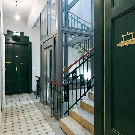 Apartment Something Luxury Near The Station Krakow